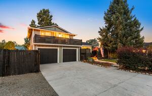 A Family-Friendly Retreat Near Denver - Littleton, Colorado