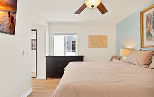 Pacific Beach Condo - 3 Bed & 3 Bath - San Diego, California