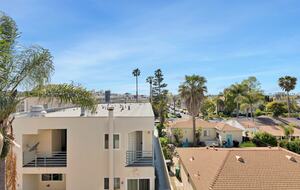 Pacific Beach Condo - 3 Bed & 3 Bath - San Diego, California