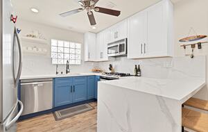 Pacific Beach Condo - 3 Bed & 3 Bath - San Diego, California