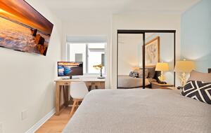 Pacific Beach Condo - 3 Bed & 3 Bath - San Diego, California