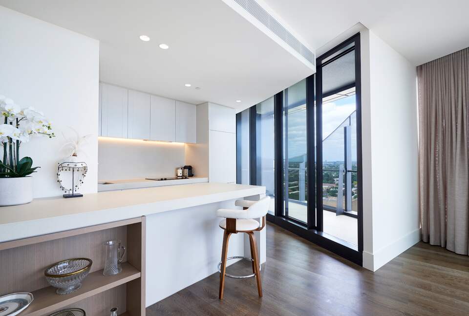 Skyline Elegance | A Dual-Level Retreat in South Yarra - South Yarra, Australia