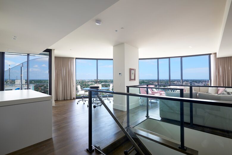 Skyline Elegance | A Dual-Level Retreat in South Yarra - South Yarra, Australia