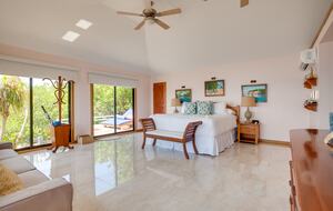 Royal Belize Private Island - Ragged Caye, Belize