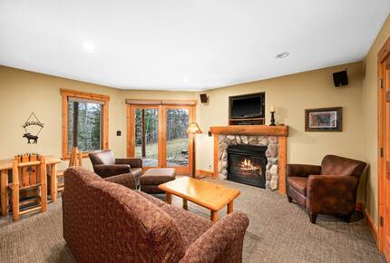 North Shore Escape with Moose Mountain Views - Lutsen, Minnesota