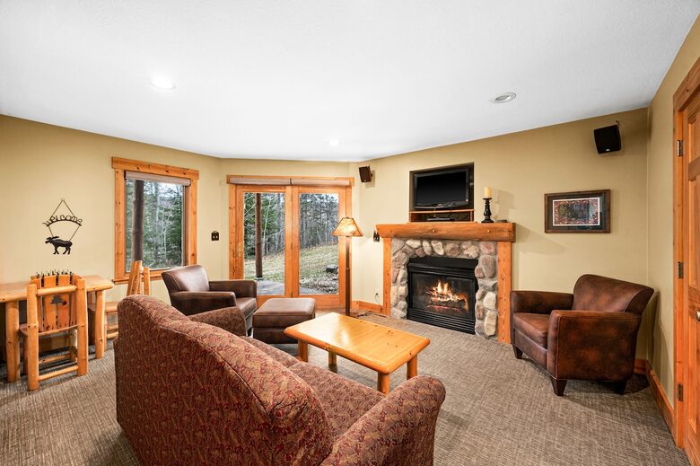 North Shore Escape with Moose Mountain Views - Lutsen, Minnesota