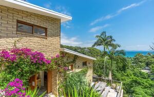 Palma House | Seacliff Serenity in Byron Bay - Byron Bay, Australia