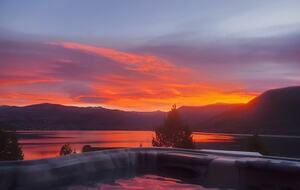 Sophisticated Lake House with Scenic Vistas and Spacious Design - Grand Lake, Colorado