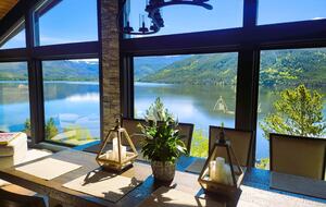Sophisticated Lake House with Scenic Vistas and Spacious Design - Grand Lake, Colorado