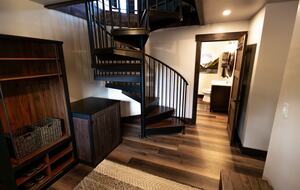 Sophisticated Lake House with Scenic Vistas and Spacious Design - Grand Lake, Colorado