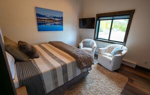 Sophisticated Lake House with Scenic Vistas and Spacious Design - Grand Lake, Colorado