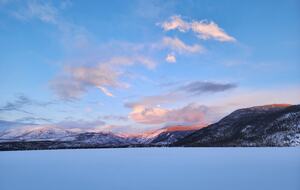 Sophisticated Lake House with Scenic Vistas and Spacious Design - Grand Lake, Colorado