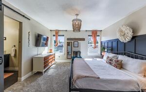 Cozy Townhome Retreat Near Downtown Castle Rock - Castle Rock, Colorado