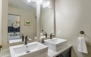 Cozy Townhome Retreat Near Downtown Castle Rock - Castle Rock, Colorado