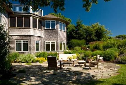 Hill House on exclusive Martha's Vineyard Island - Aquinnah, Massachusetts