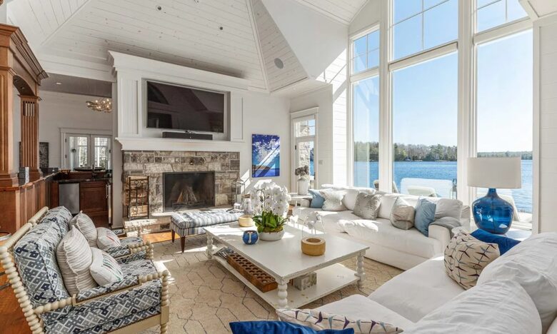 Muskoka Lakeside Grandeur | Private Helipad - Muskoka, Canada