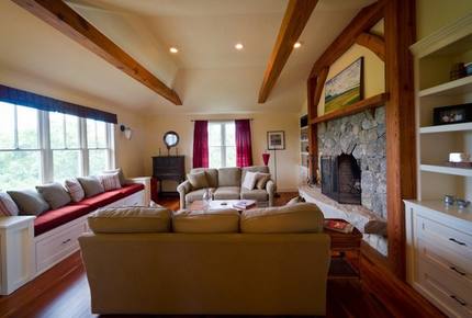 Hill House on exclusive Martha's Vineyard Island - Aquinnah, Massachusetts