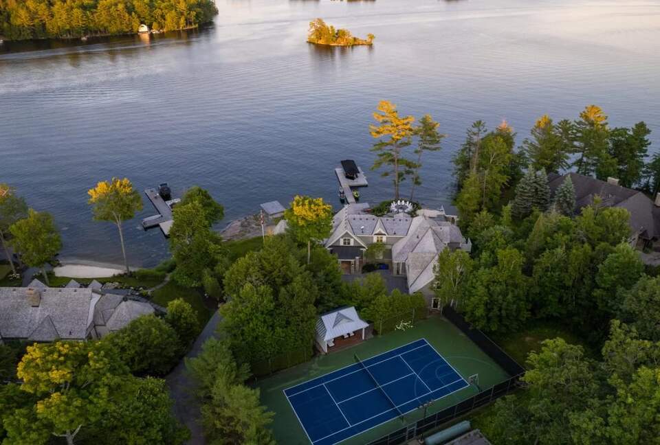 Muskoka Lakeside Grandeur | Private Helipad - Muskoka, Canada