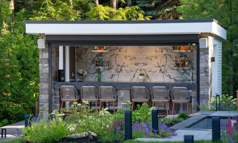 Muskoka Lakeside Grandeur | Private Helipad - Muskoka, Canada