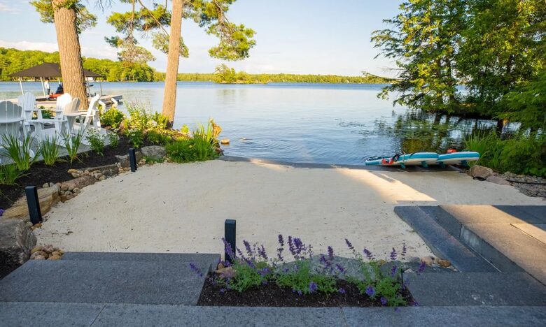 Muskoka Lakeside Grandeur | Private Helipad - Muskoka, Canada
