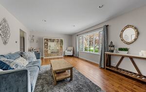 Charming Naperville Haven Near Downtown - Naperville, Illinois