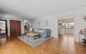 Charming Naperville Haven Near Downtown - Naperville, Illinois