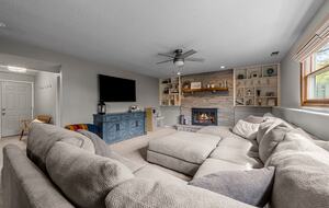 Charming Naperville Haven Near Downtown - Naperville, Illinois