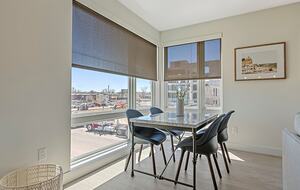 Bright Retreat with Rocky Mountain Backdrop - Denver, Colorado