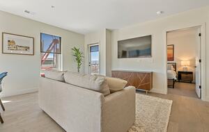 Bright Retreat with Rocky Mountain Backdrop - Denver, Colorado