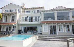 Luxury 5 bedroom House with Stunning Views on a Secure Country Estate - Plettenberg Bay, South Africa