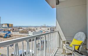 Bright Retreat with Rocky Mountain Backdrop - Denver, Colorado