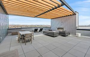 Bright Retreat with Rocky Mountain Backdrop - Denver, Colorado