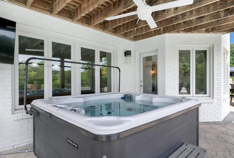 Panoramic Lake Wylie Escape with Private Pool & Dock - Rock Hill, South Carolina