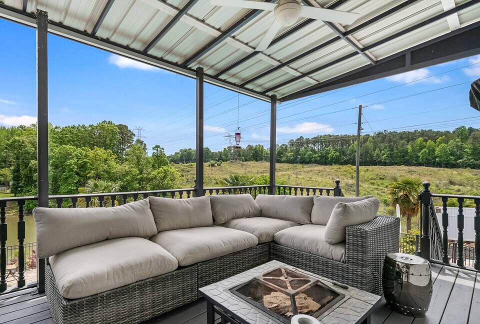 Panoramic Lake Wylie Escape with Private Pool & Dock - Rock Hill, South Carolina