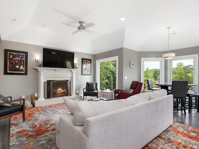 Panoramic Lake Wylie Escape with Private Pool & Dock - Rock Hill, South Carolina