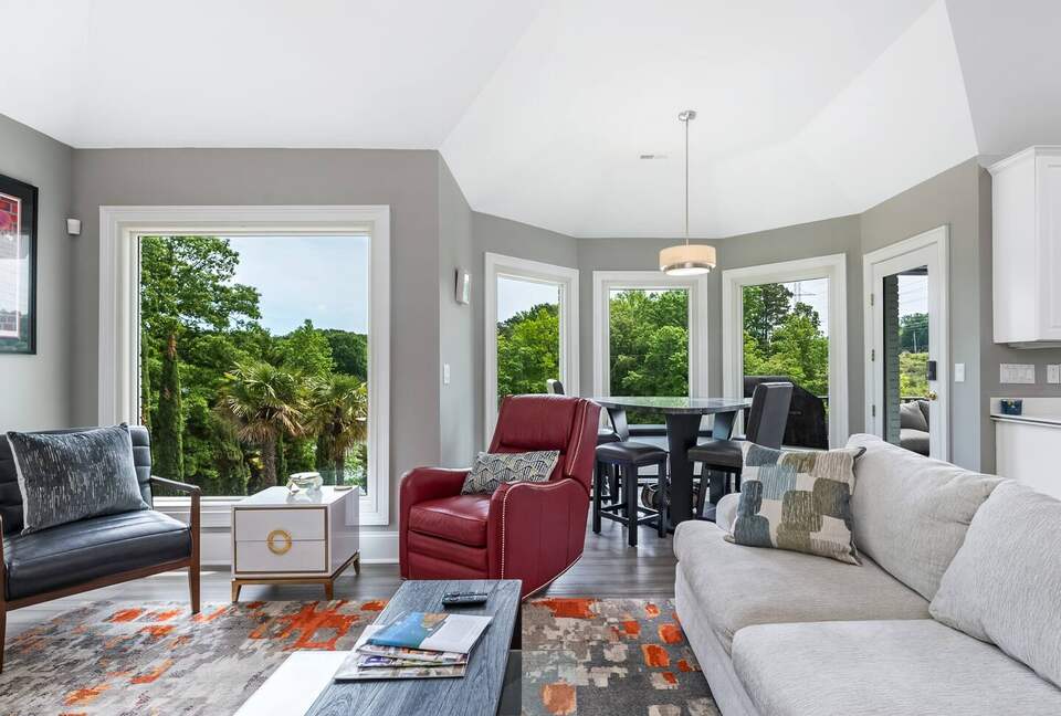 Panoramic Lake Wylie Escape with Private Pool & Dock - Rock Hill, South Carolina