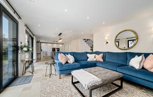 Glengarth Gleneagles a Scottish Retreat with Countryside Elegance - Auchterarder, United Kingdom