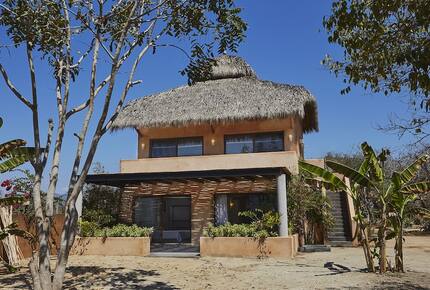Oceanfront Tranquility at Casa del Surfista - La Saladitas, Mexico
