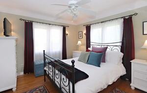 English Cottage Elegance with Mountain Views - Pasadena, California