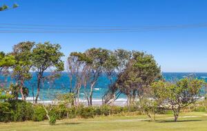 Timeless Coastal Luxury Steps from the Sand - Kingscliff, Australia