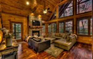 Elegant Blue Ridge Getaway with Outdoor Luxury & Game Room - Blue Ridge, Georgia