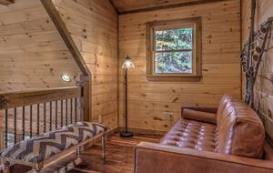 Elegant Blue Ridge Getaway with Outdoor Luxury & Game Room - Blue Ridge, Georgia