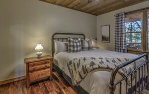 Elegant Blue Ridge Getaway with Outdoor Luxury & Game Room - Blue Ridge, Georgia