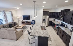 Elegant Escape Near the Magic - Four Corners, Florida