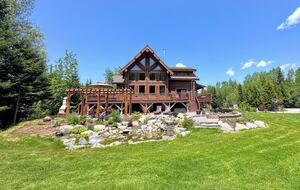 Bretton Woods Luxurious Lodge - Bretton Woods, New Hampshire