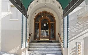 Contemporary Elegance in Union Square - San Francisco, California