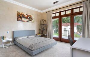 Grand Estate with Resort-Style Pool & Home Theater - Hamilton, New Zealand