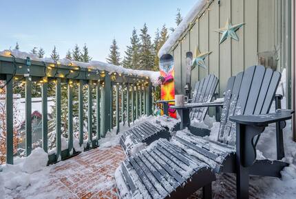 Ski-In/Ski-Out Alpine Retreat in Whistler - Whistler, Canada