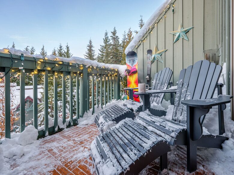 Ski-In/Ski-Out Alpine Retreat in Whistler - Whistler, Canada