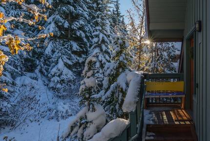 Ski-In/Ski-Out Alpine Retreat in Whistler - Whistler, Canada